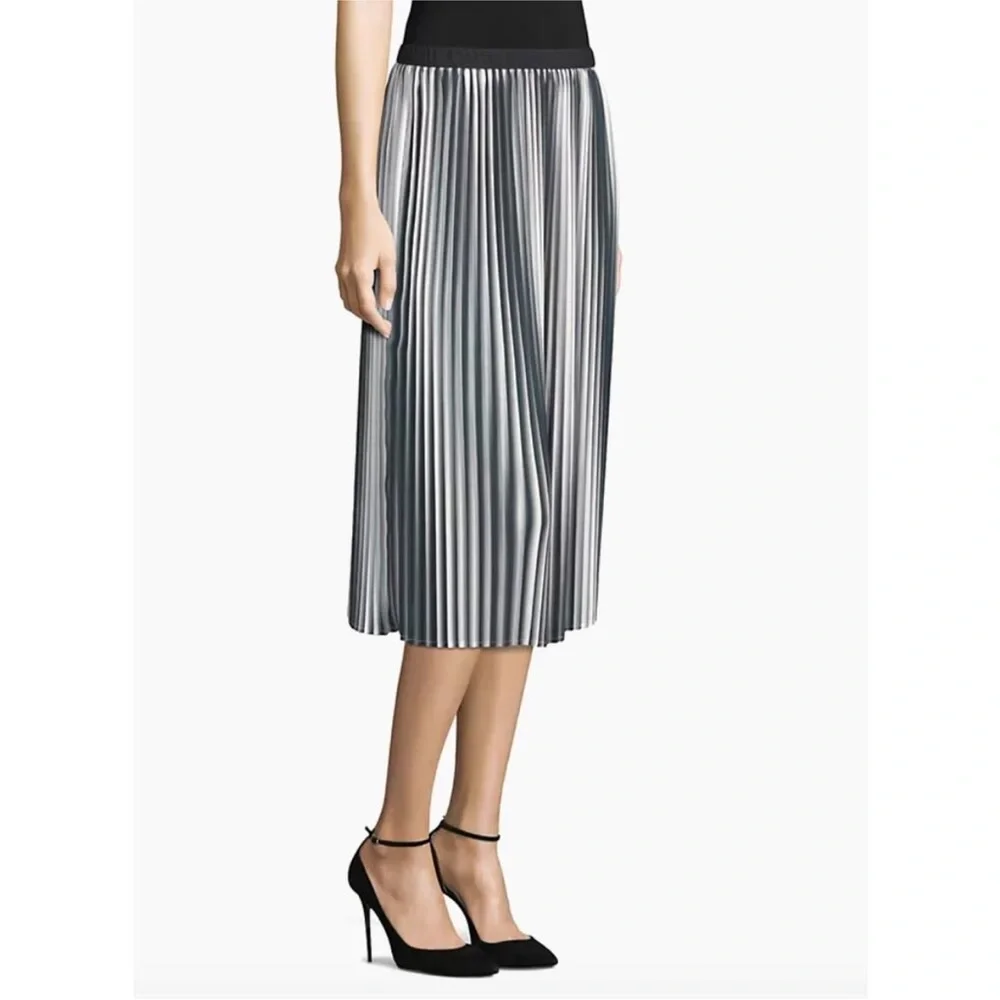 NWT Eileen Fisher Pleated Ombre Skirt Small NWT
